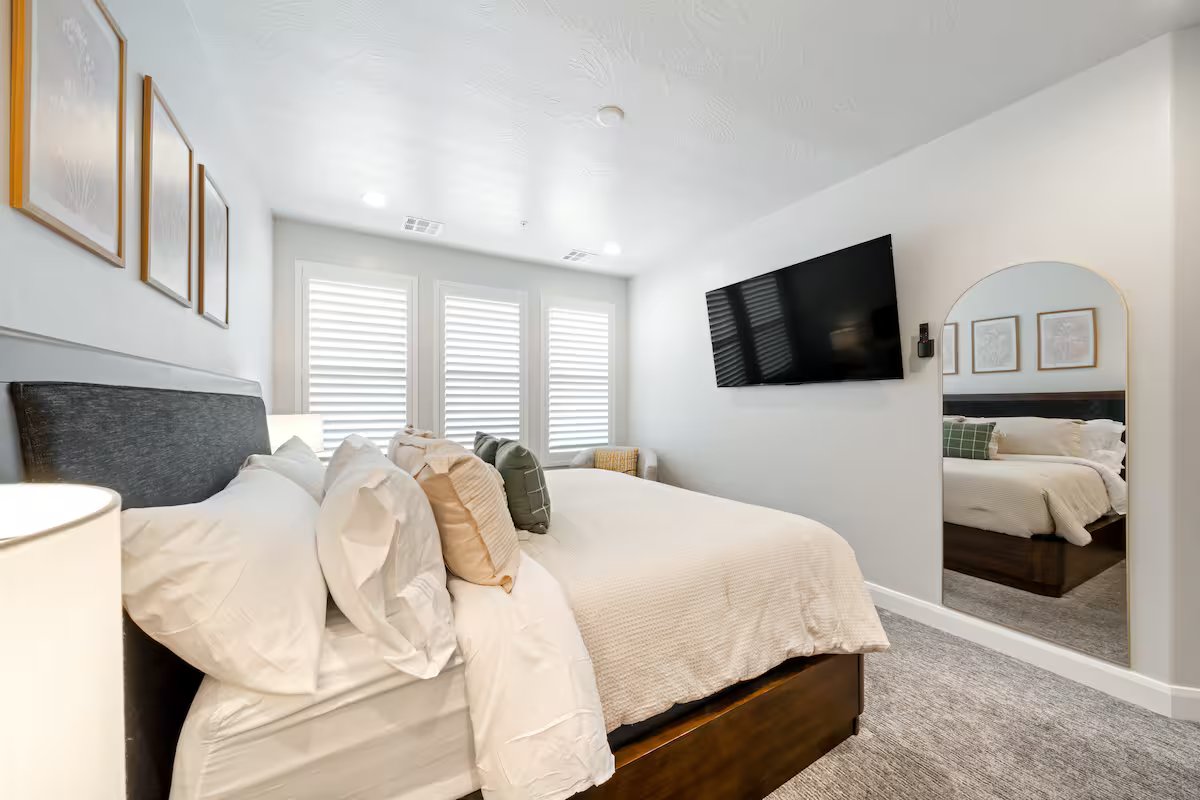 2b16a65f-6c87-4a8f-9d6e-dd5f2f039b48 3 King, 2 Bunk Rms, Prvt Hottub, Arcades, Sleeps16