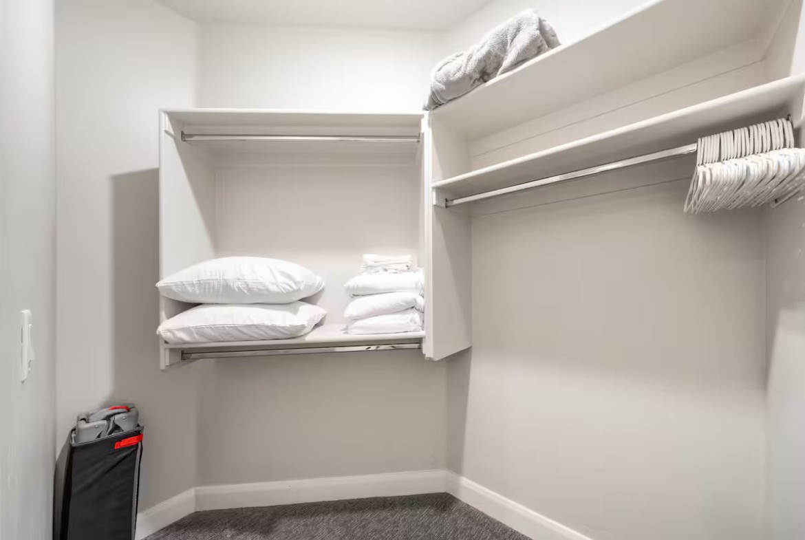 3 King, 2 Bunk Rms, Prvt Hottub, Arcades, Sleeps16