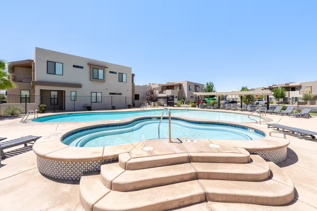 a78b1298-24bd-476a-b2c2-95e989cff0f4 3 King, 2 Bunk Rms, Prvt Hottub, Arcades, Sleeps16